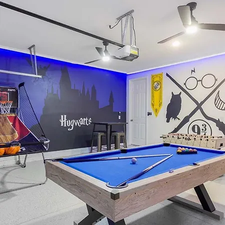Spacious 9 Bedroom By Disney W Pool Games Free Grill